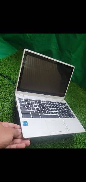 Acer C720p Touch Screen 4GB 128GB M2 SSD 4