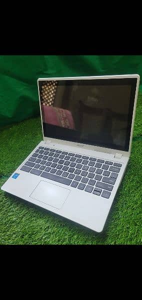 Acer C720p Touch Screen 4GB 128GB M2 SSD 5