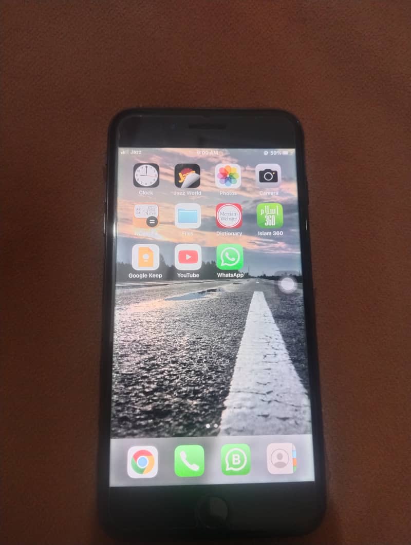 Iphone 7 plus 128GB PTA Approved 1