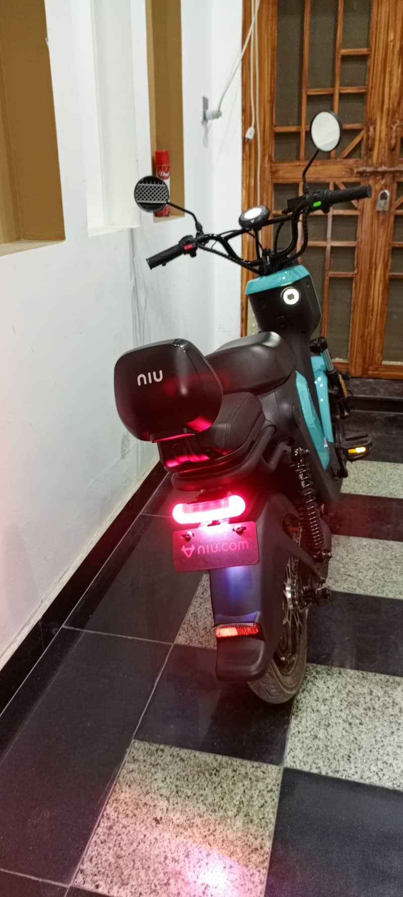NIU Electric bike + bicycle 2