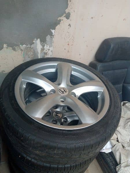 17 inch 5 nut brand new rims and tyers 3