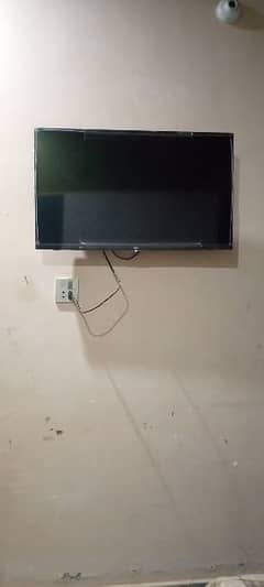 TCL 32" simple tv 0