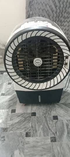 umer Asia air cooler for sale need money