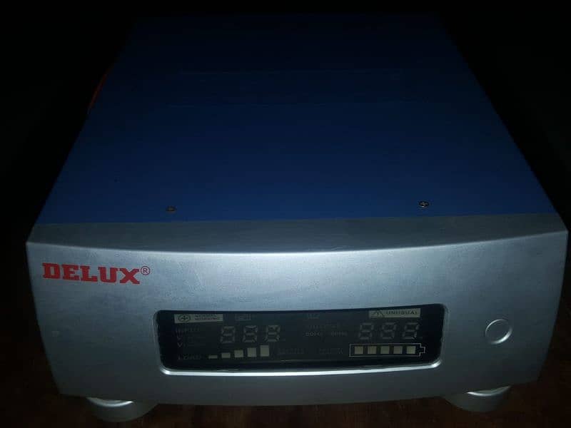Excellent Condition Delux Inverter UPS 1000 Watts
For Sale 4