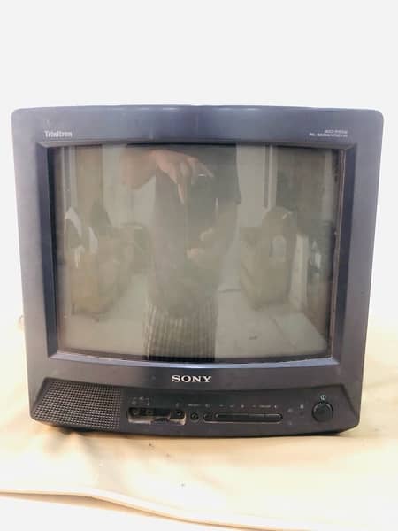 Sony Tv 14 inch classic antique model 1