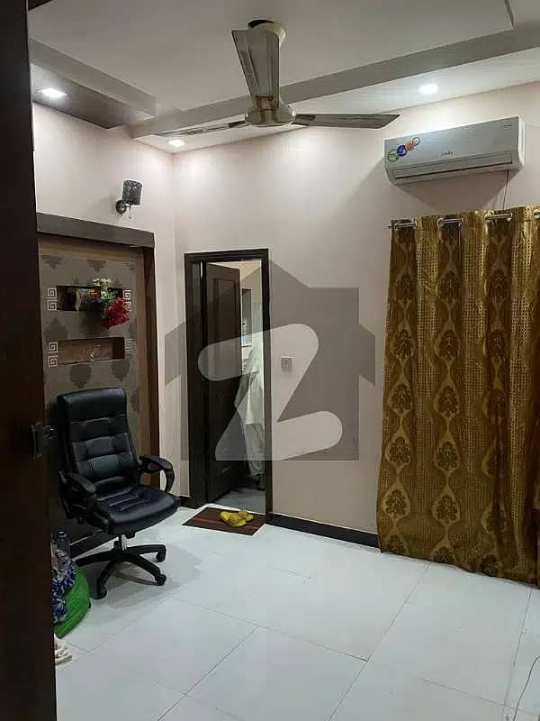 5 Marla upper portion for rent in dream avenue Lahore 1