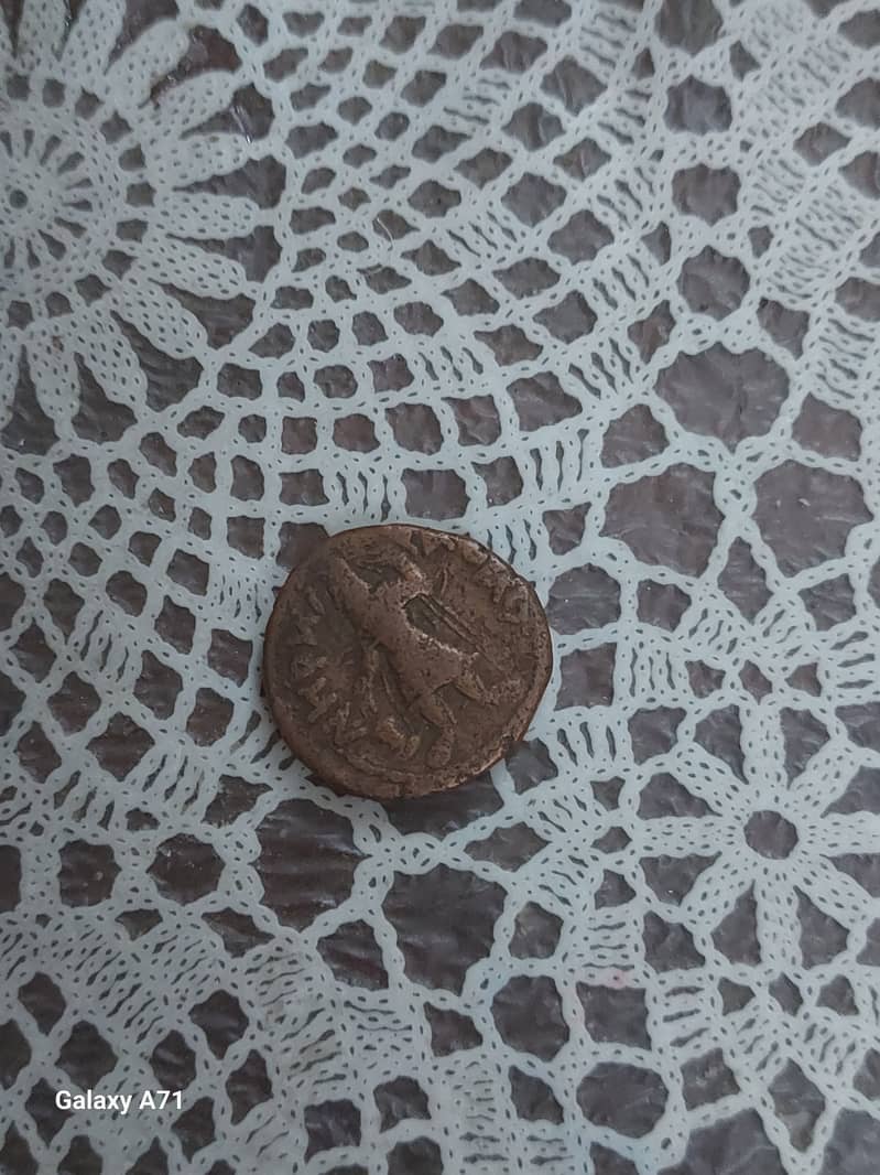 Very rare ancient 1800 years old coin from kushan dynasty 4