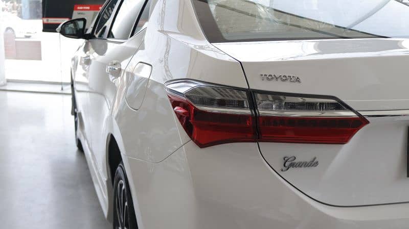 Toyota Corolla grande 2024 3