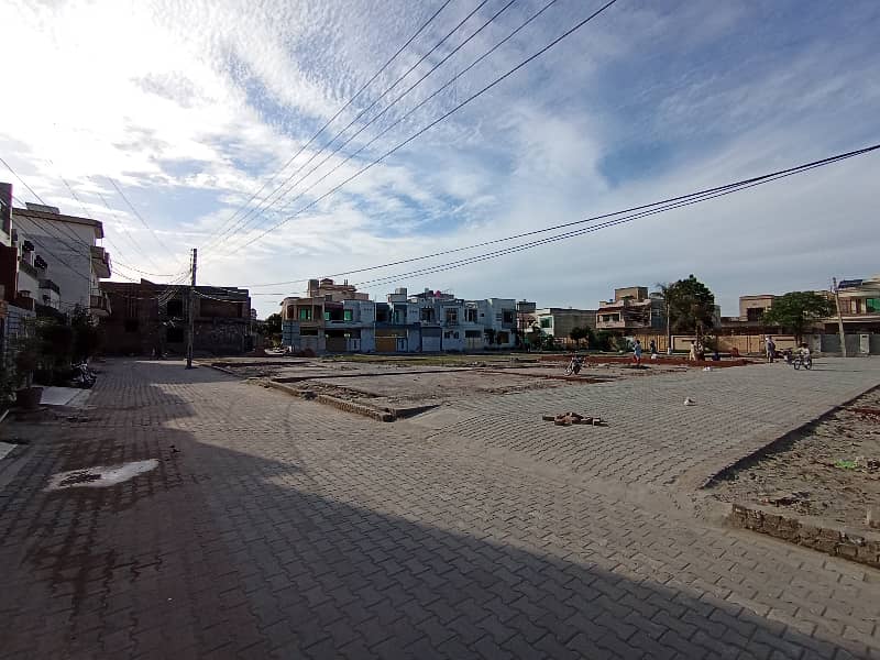 3.19 Marla Residential Plot Available For Sale In New Shadman Colony City Gujrat 5