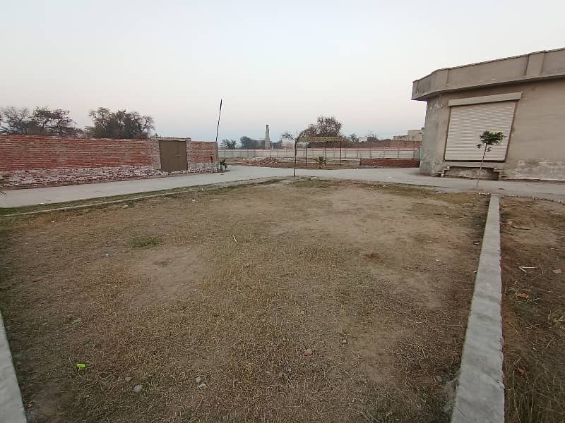 7 Marla Corner Plot Available For Sale In Shadiwal Near Main Road City Gujrat 3