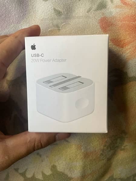 IPHONE 14 PRO MAX 100% GENUINE CHARGER HY 0