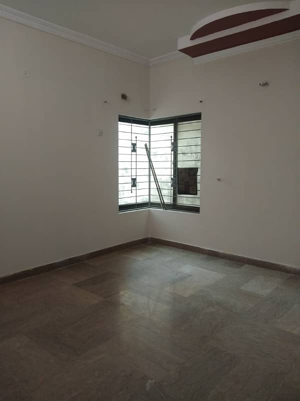 6 Marla House For Rent at Cavalry Ground st 6 3