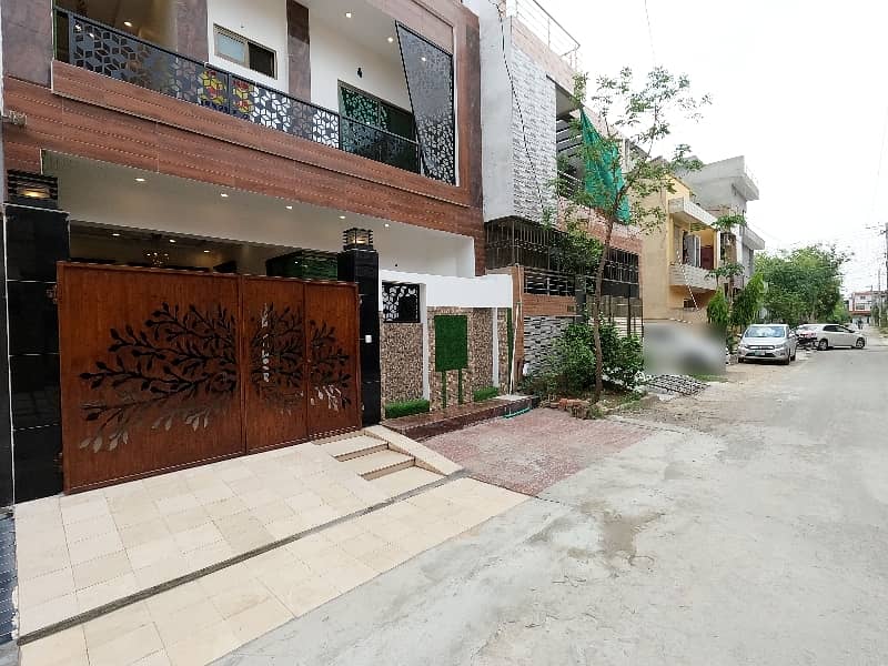Own A House In 5 Marla Lahore 4