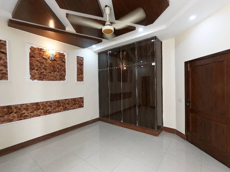 Own A House In 5 Marla Lahore 21