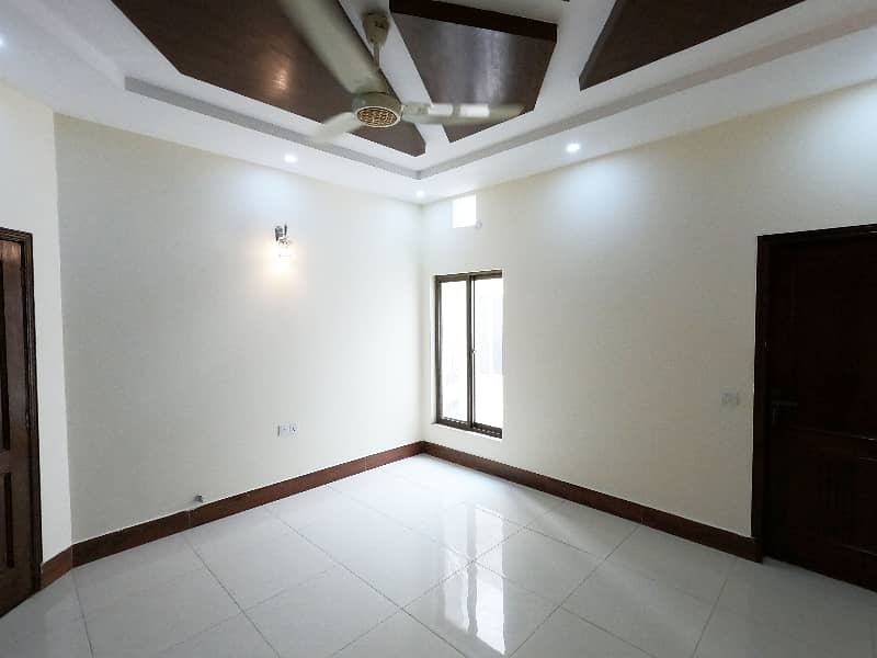 Own A House In 5 Marla Lahore 22