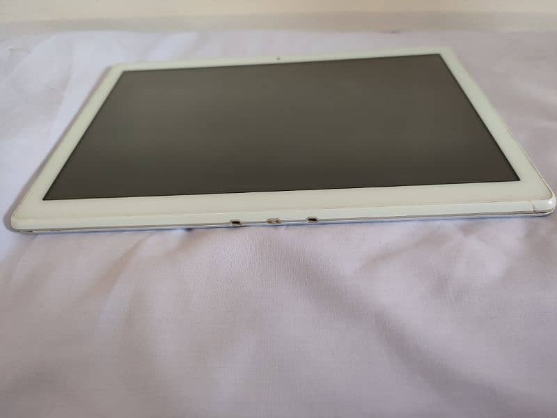 Lenovo Tablet M-10 3/32 9