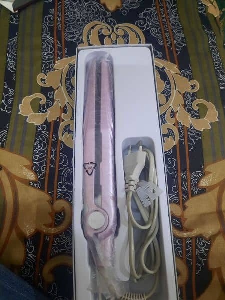 West Point  Hair Dryer  and Straightner New 3