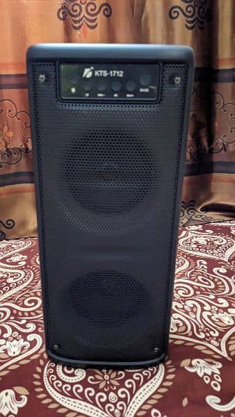 Rechargeable Bluetooth Speaker with multi lighting 0