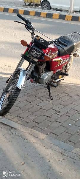 Full genienue bike 10/10 condition only series buyer contact me 3