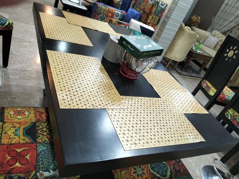 Dining table black | 6 Chairs 4