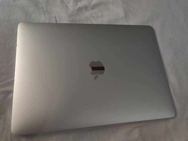 Apple MacBook Pro 2017 - Core i5, 8GB RAM, 128GB SSD, OS Ventura 13.6 1