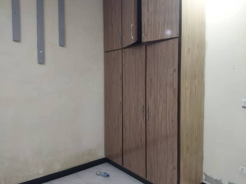 5 marla lower portion brand new available for rent in shadaab garden main ferozpur road Lahore 9