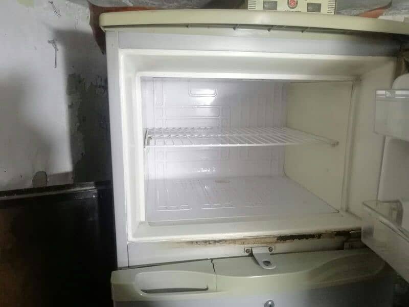 refrigerator for sale in just 35000****03214803072 4