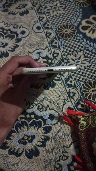 Iphone 7plus Pta prove battery on service . . . . with cable 5