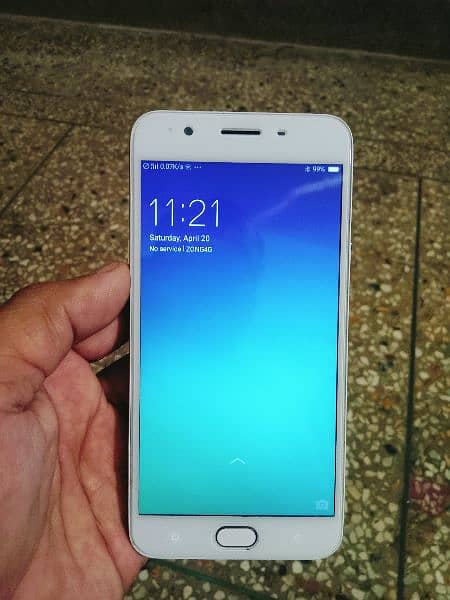 oppo F1S.  4/64 for sale resanable rates 1