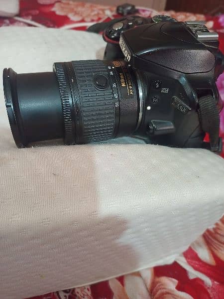 Nikon D3300 in Nice condition 2