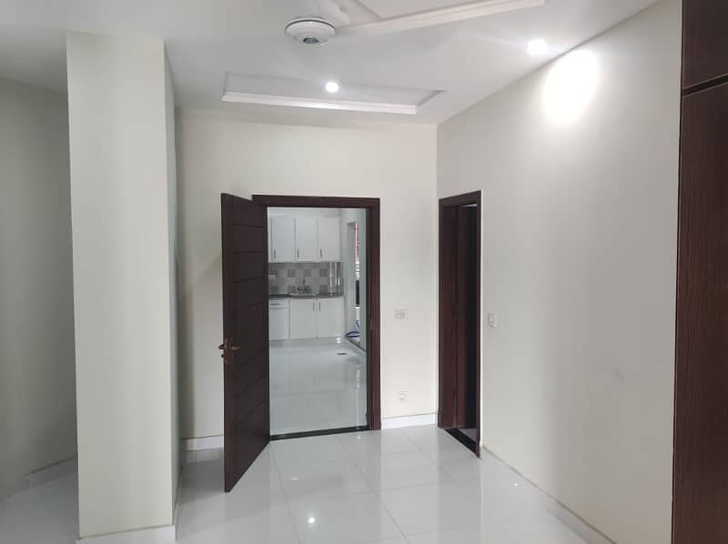 Possession on 25% One Bed Luxury Flat In Dawood Plaza 1