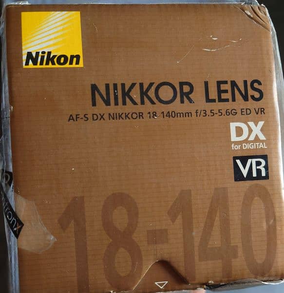 Nikon 18-140 mm 3.5-5.6G VR lens 4
