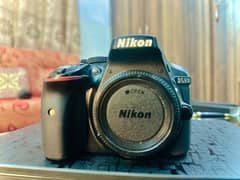 Nikon D5300 With 18-55mm VR Lens Mint Condition