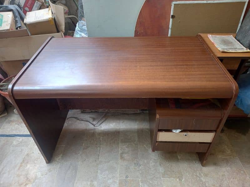 Office / Study  Table  2.5 x 4 ft 1