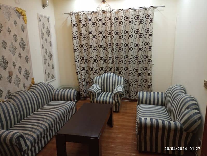 sofa set 3 2 1 seater. . . good in condition 1