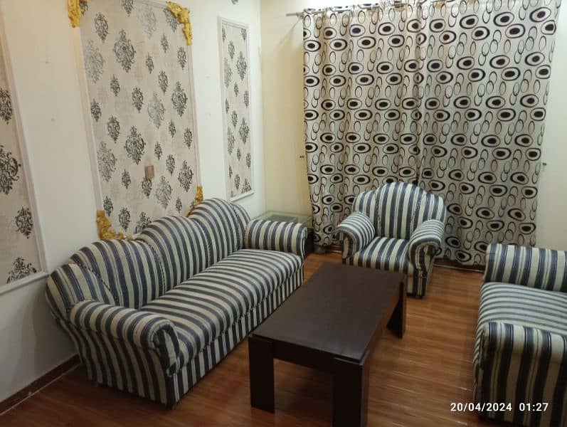 sofa set 3 2 1 seater. . . good in condition 2