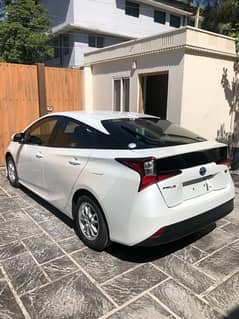 Toyota Prius. S 2021 Fresh Import 0