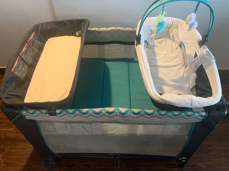 Baby/Kids Cot + Bassinet + Changing Table - 0-3yrs(Brand Ingenuity) 3