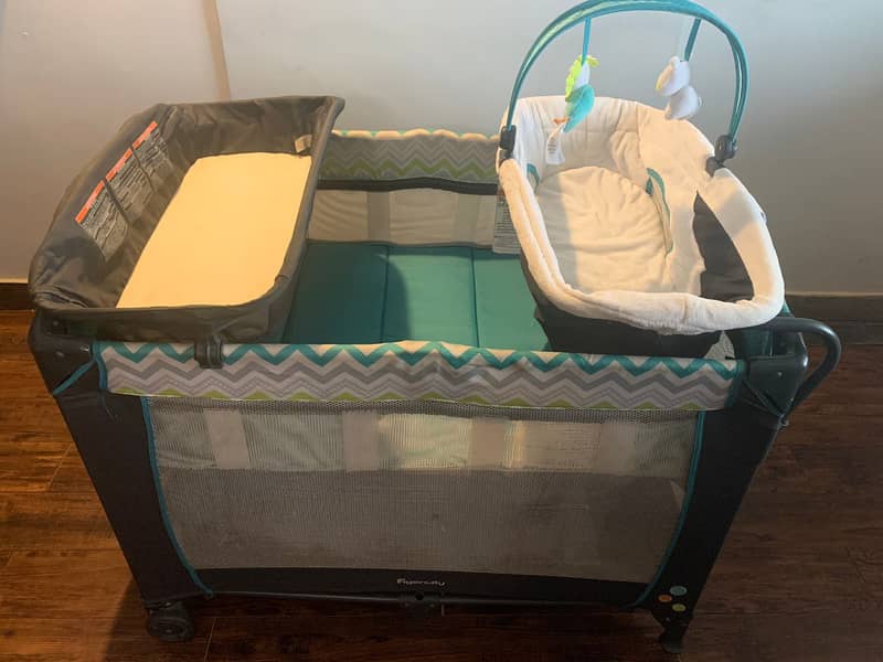 Baby/Kids Cot + Bassinet + Changing Table - 0-3yrs(Brand Ingenuity) 6