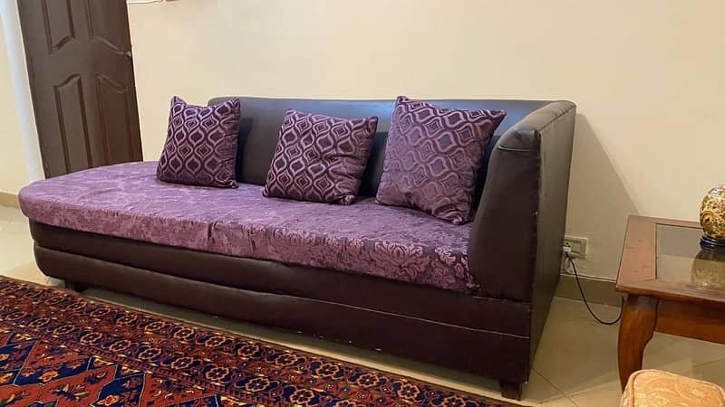 7-seater sofa with coffee table 11
