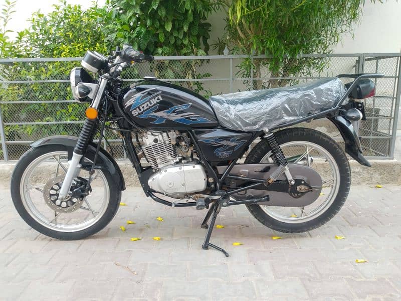 Suzuki GS 150 SE 1