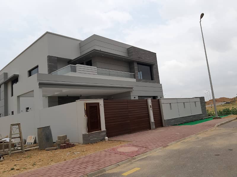 Precinct 4,500 square yards ready to move villa with key available for sale in bahria Town Karachi 1
