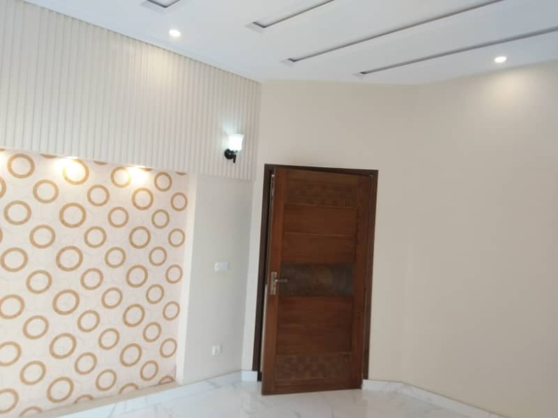 10 MARLA LOWER PORTION FOR RENT IN SECTOR C BAHRIA TOWN LAHORE 9