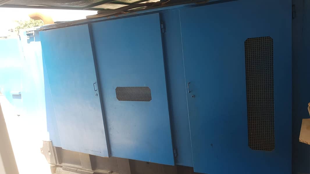 UK Perkins 250 KVA Silent Generator with Canopy for Industrial Use 4