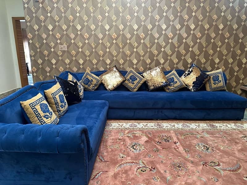 L-Shaped Sofa for Sale | 10/10 Condition 1