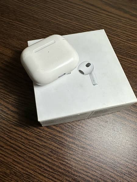 Original Apple airpods generation 3||9/10 condition|free leather cover 4