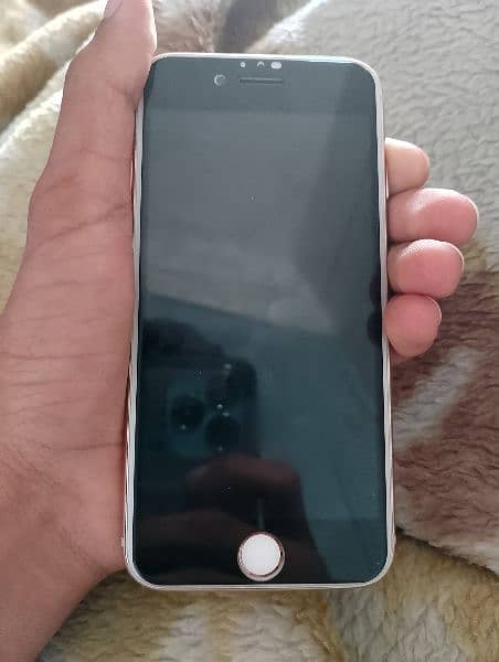 Iphone 8 in new and genuine Condition 4