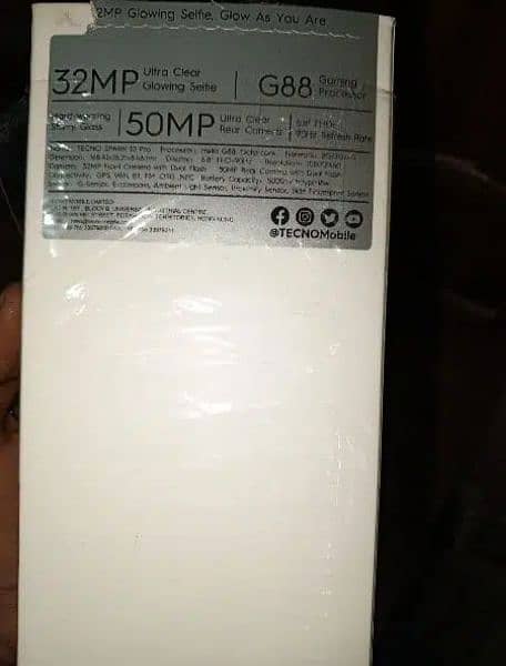 Tecno spark 10 pro 16 128 with box and charger 6
