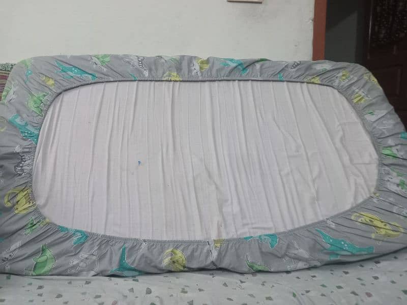 Kids mattress very less used almost new with 4 bed sheets 4