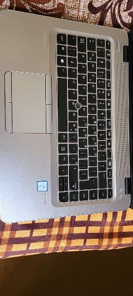 hp laptop , touch screen 2